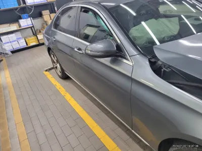 2016 Mercedes-Benz E 220 VIN: