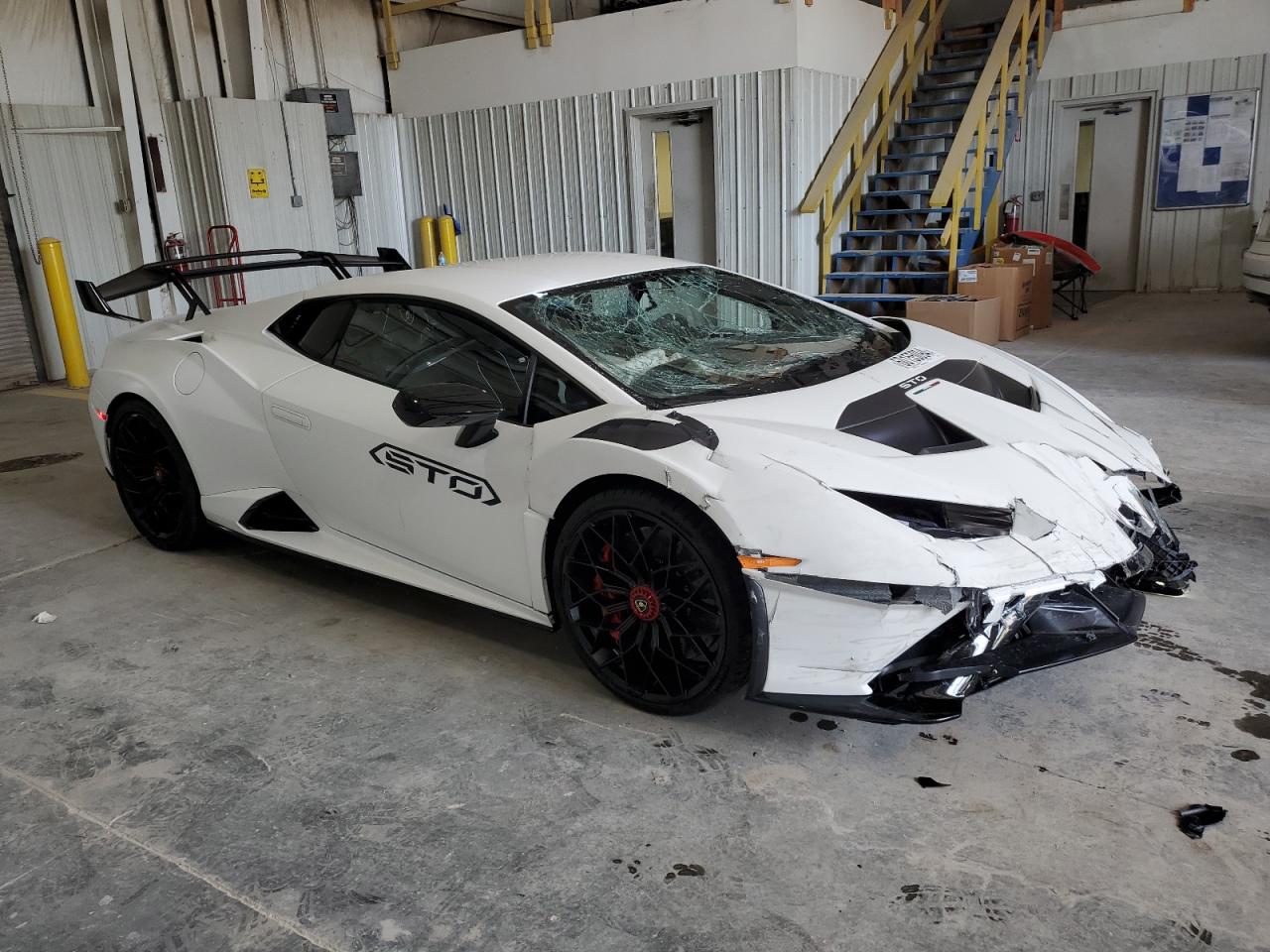 2023 LAMBORGHINI HURACAN STO VIN:ZHWUA6ZX2PLA25552