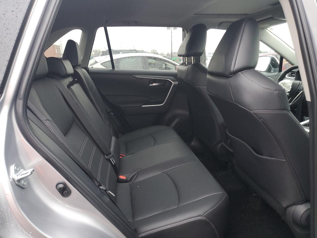 2024 TOYOTA RAV4 XLE PREMIUM VIN:2T3A1RFV0RC463484