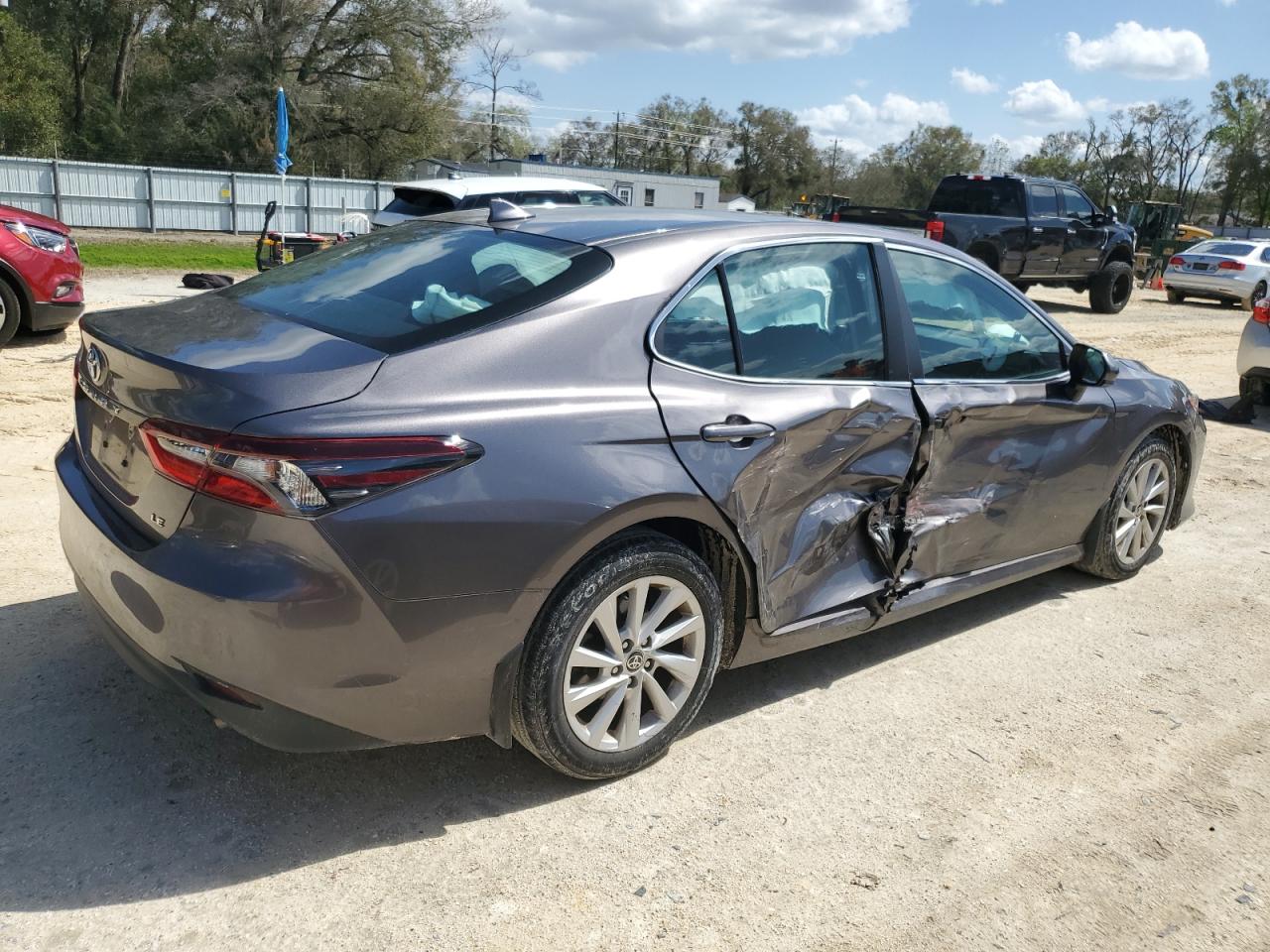 2022 TOYOTA CAMRY LE VIN:4T1C11AK3NU058437