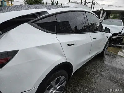 2022 Tesla Model Y VIN: