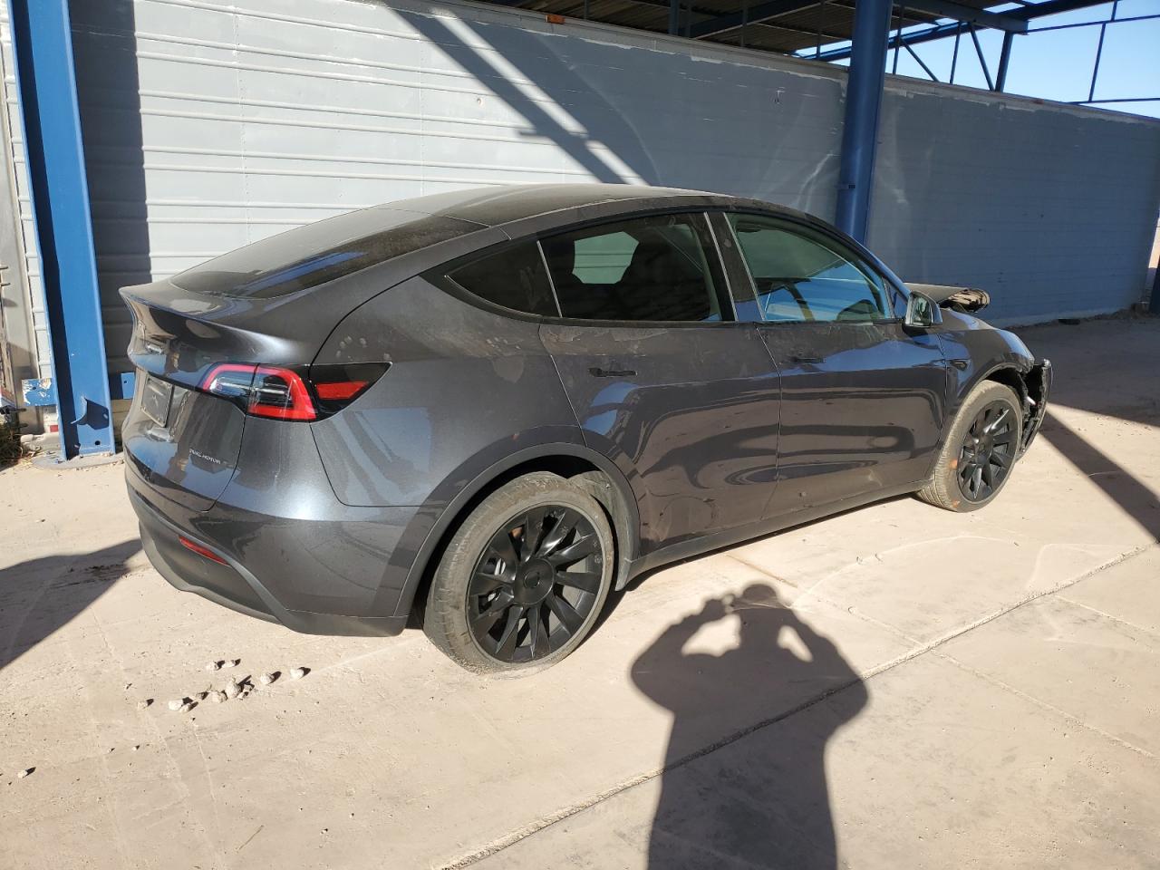 2023 TESLA MODEL Y  VIN:7SAYGDEE0PF909431