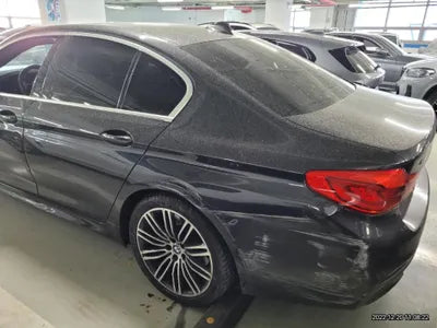 2019 BMW 530 VIN: