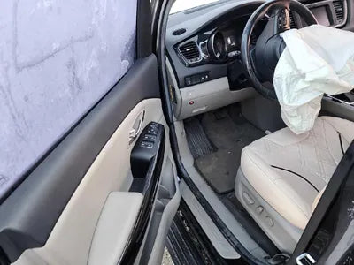 2018 Kia Carnival VIN: