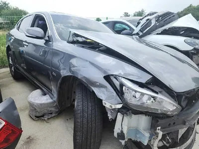 2015 Infiniti Q70 VIN: