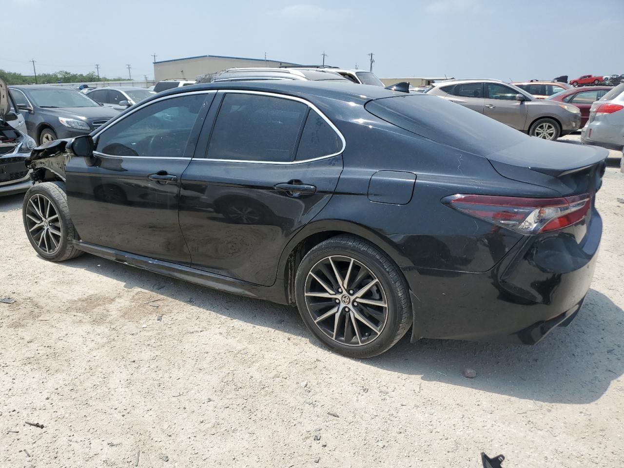 2022 TOYOTA CAMRY SE VIN:4T1T11AK7NU687585