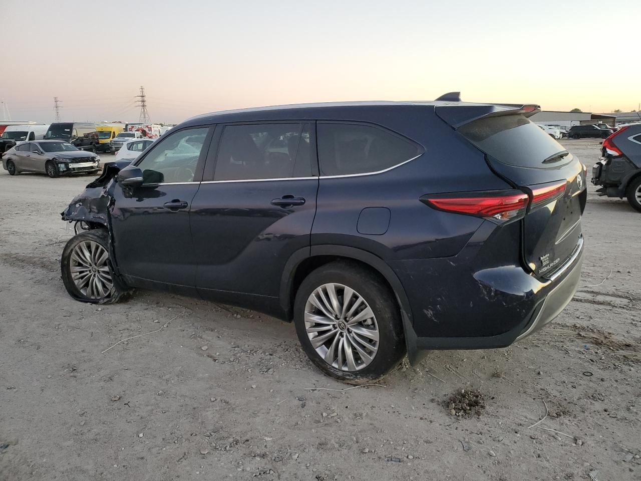 2023 TOYOTA HIGHLANDER L VIN:5TDKDRBH6PS035203