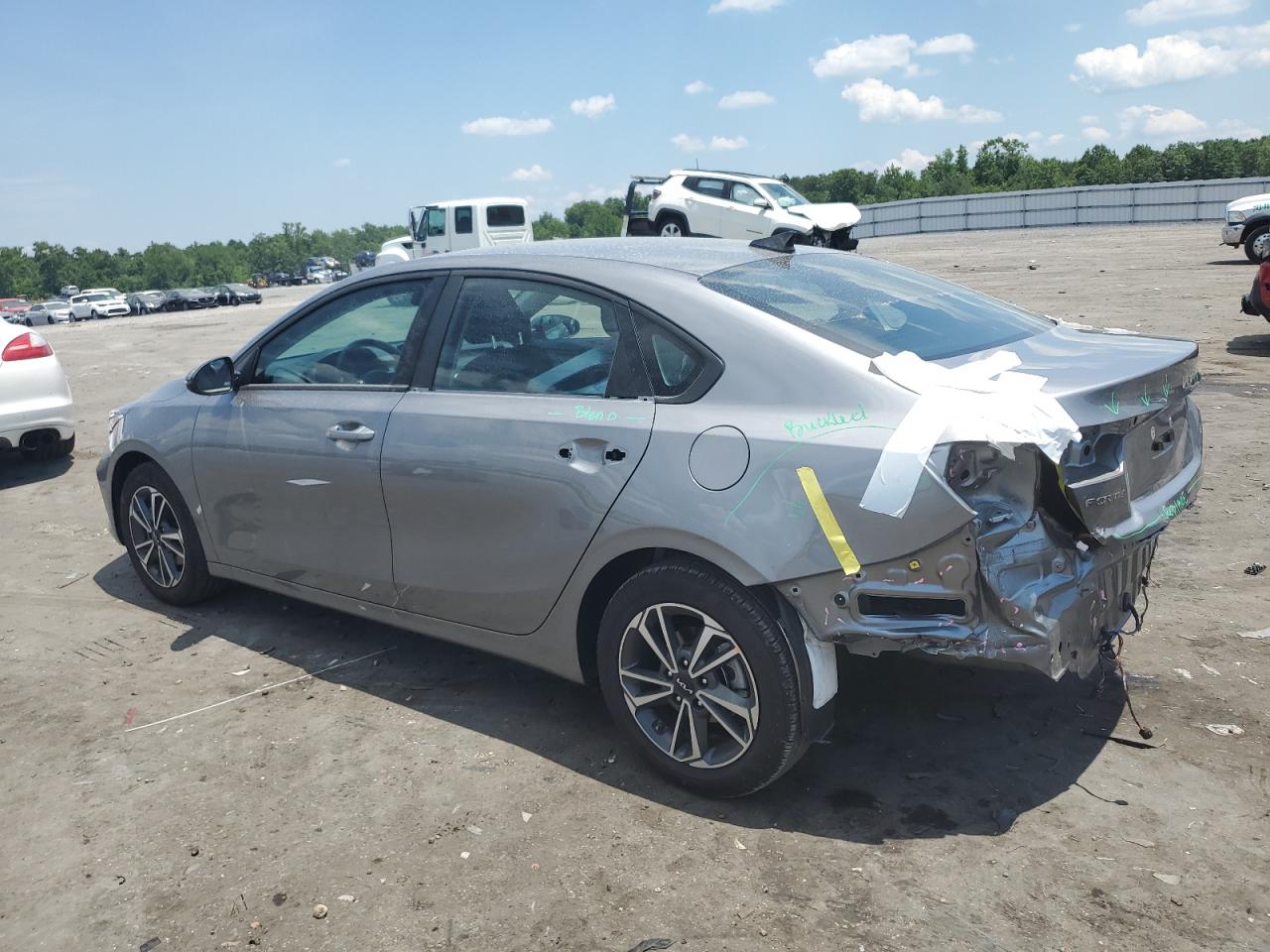 2023 KIA FORTE LX VIN:3KPF24AD1PE641611