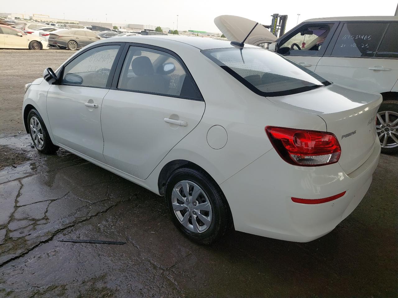 2024 KIA PEGAS VIN:LJD0AA294R0******