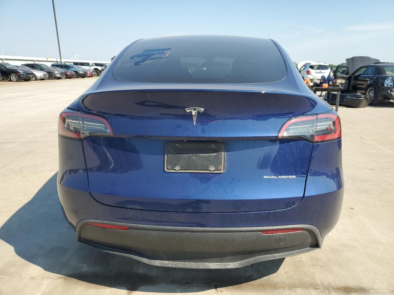 2023 TESLA MODEL Y  VIN:7SAYGDEE8PA124667