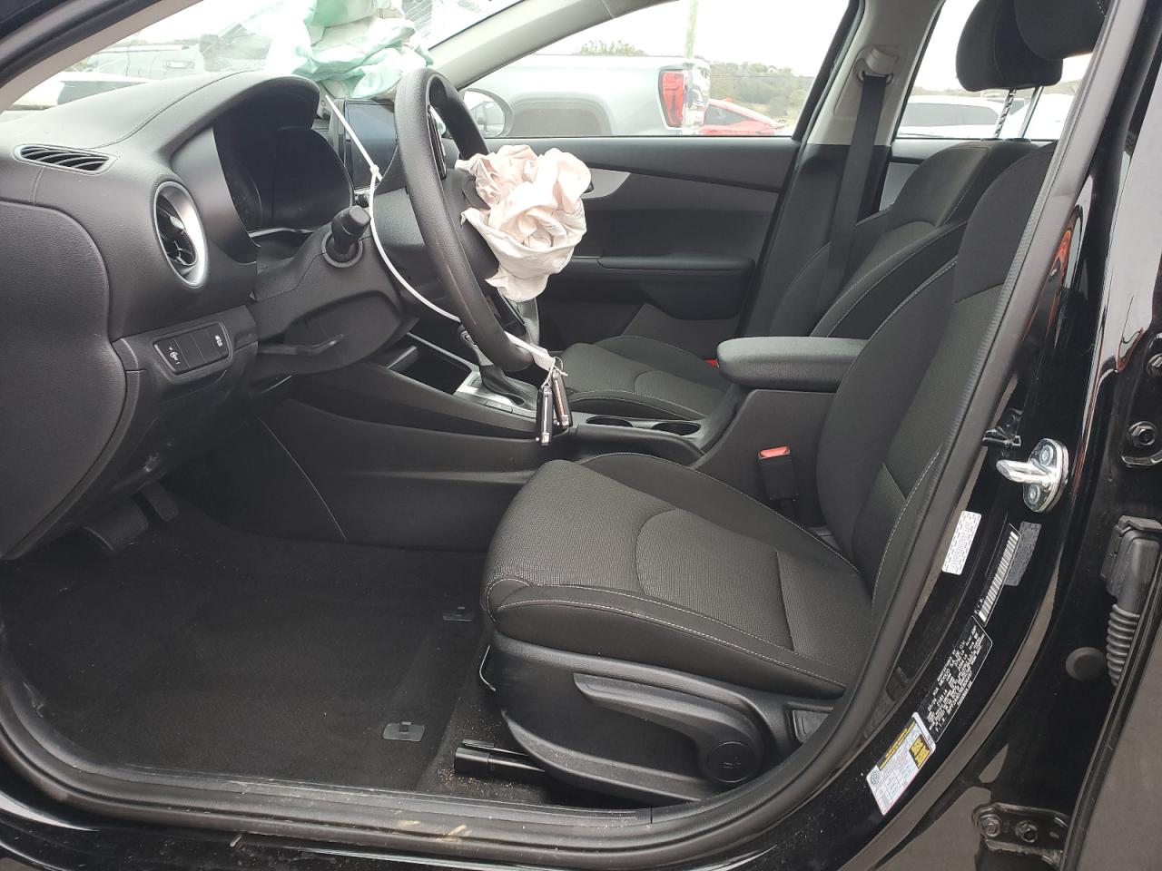 2024 KIA FORTE LX VIN:3KPF24AD7RE806497