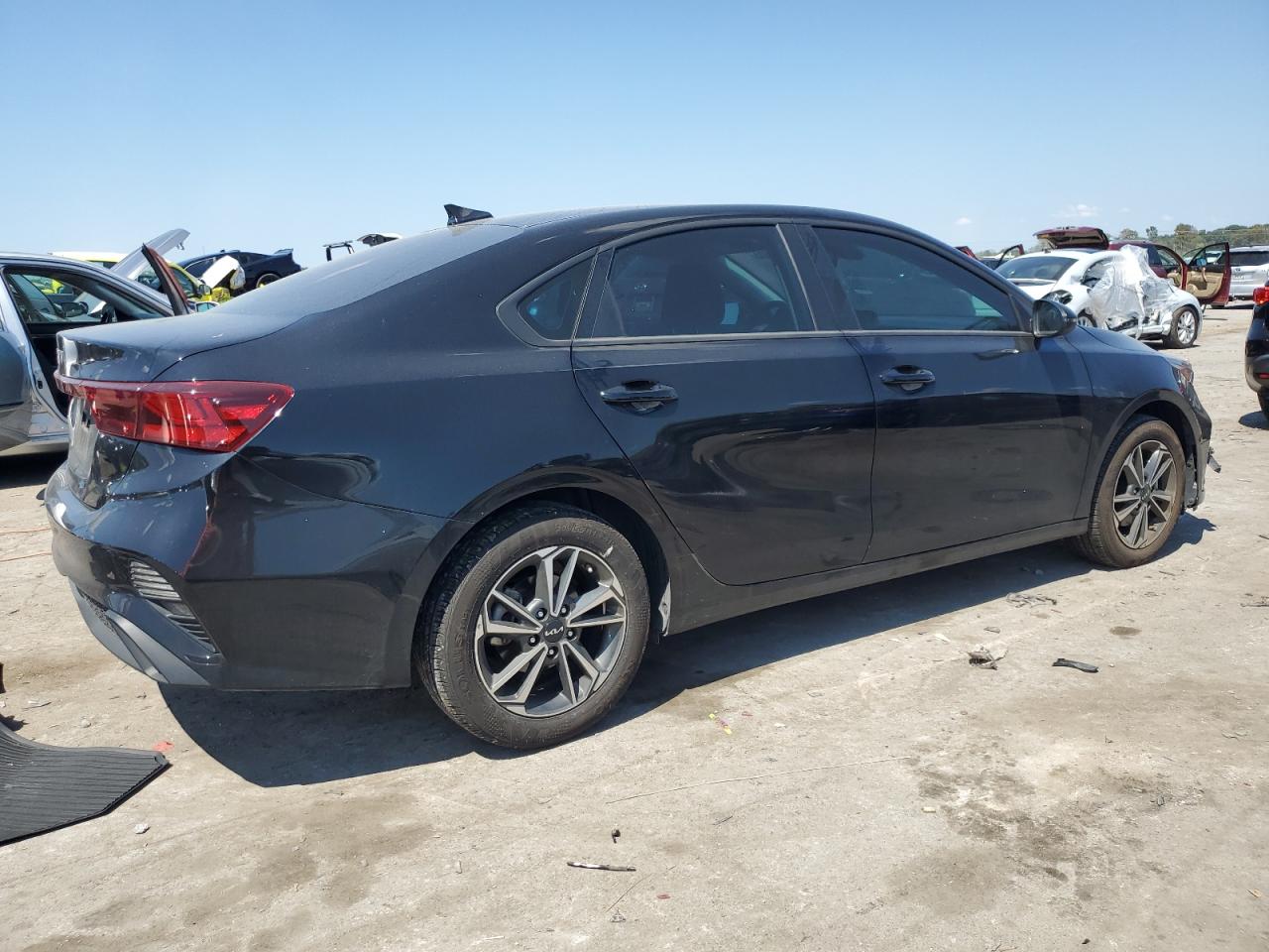 2023 KIA FORTE LX VIN:3KPF24AD2PE627846