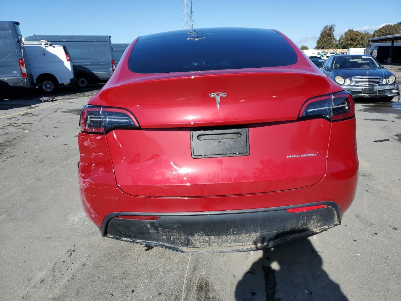 2023 TESLA MODEL Y  VIN:7SAYGDEE9PF832221