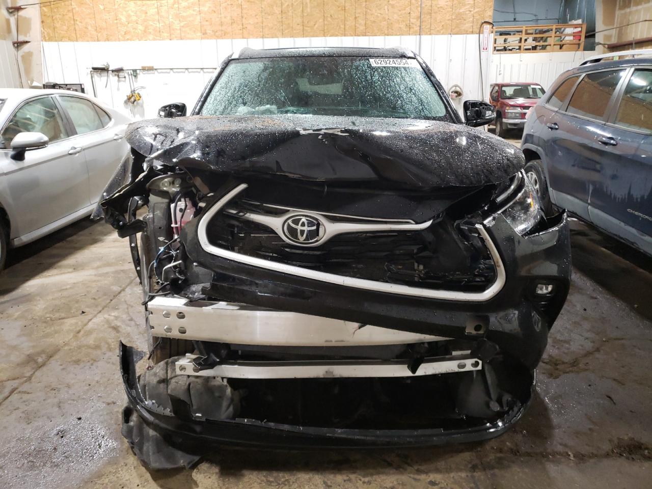 2024 TOYOTA HIGHLANDER LE VIN:5TDKDRBH3RS551909