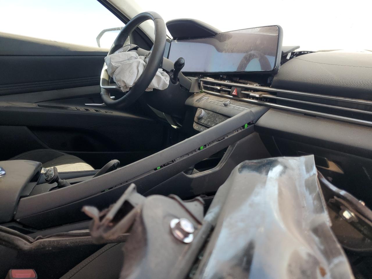 2023 HYUNDAI ELANTRA SEL VIN:5NPLS4AG9PH112187