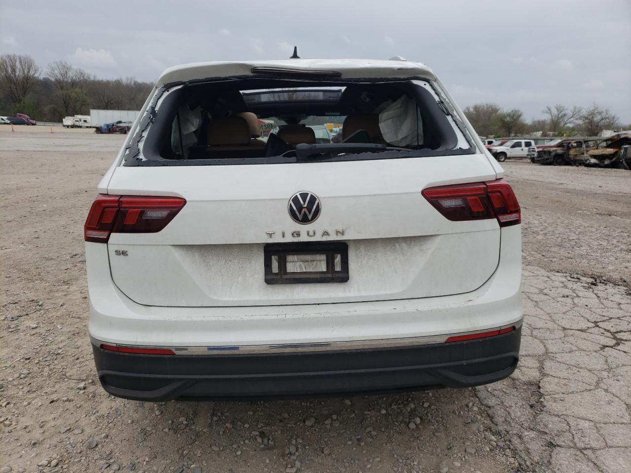 2022 VOLKSWAGEN TIGUAN SE VIN:3VV3B7AX1NM145145