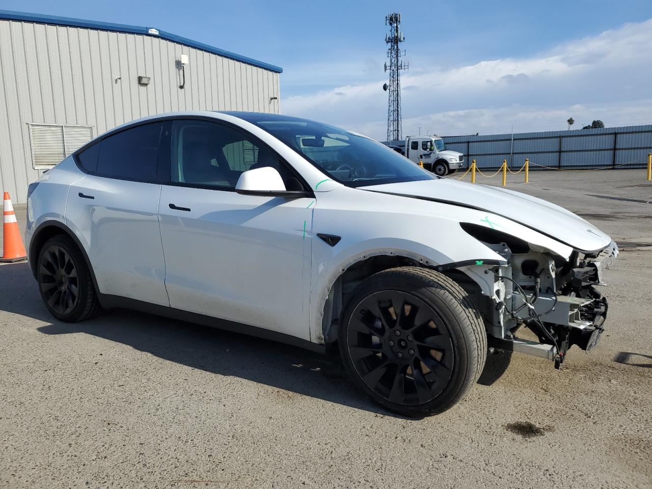 2022 TESLA MODEL Y  VIN:7SAYGDEE1NF559238