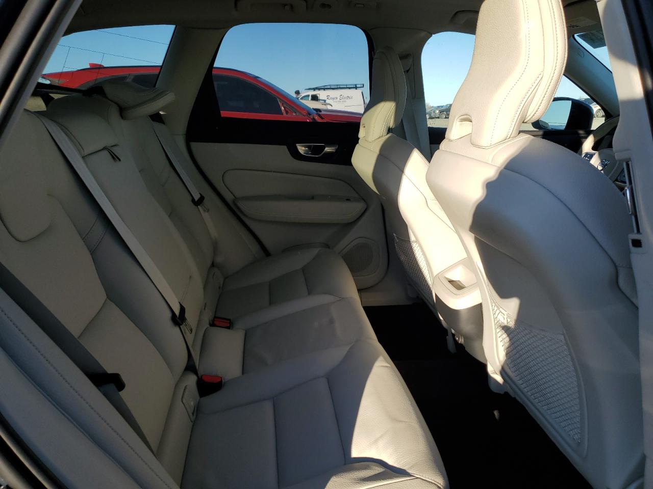 2023 VOLVO XC60 PLUS VIN:YV4L12RL3P1321101