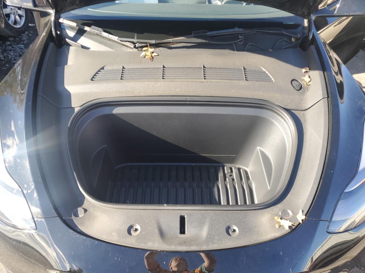 2023 TESLA MODEL Y  VIN:7SAYGDEE1PF850759