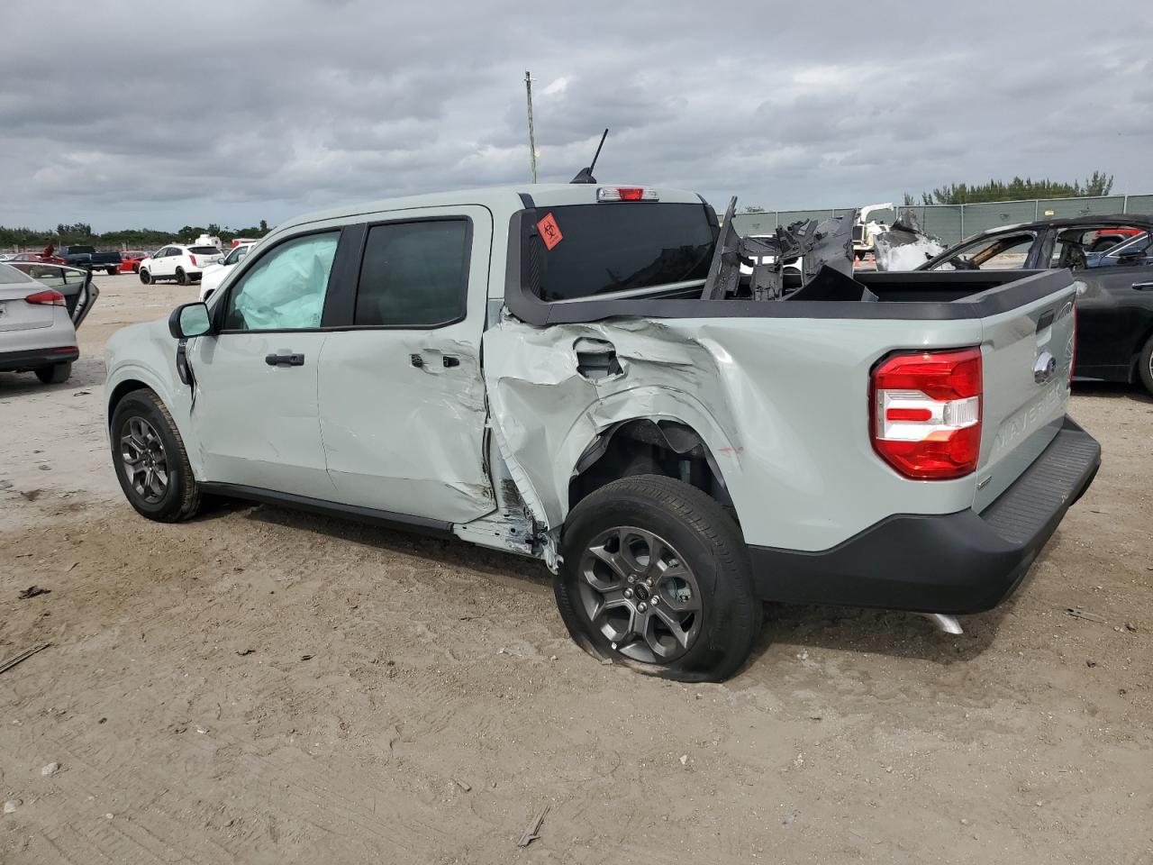 2024 FORD MAVERICK XLT VIN:3FTTW8H33RRB16976
