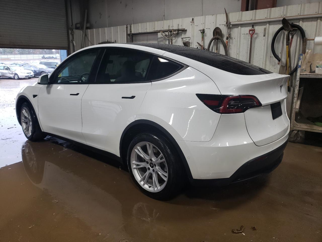 2022 TESLA MODEL Y  VIN:7SAYGDEE5NF532141