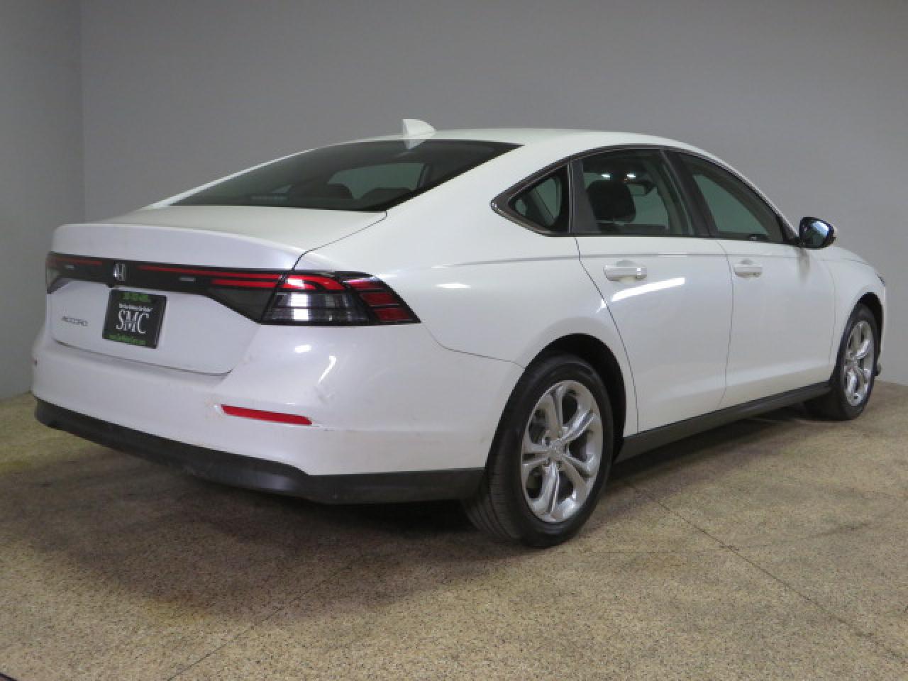 2024 HONDA ACCORD LX VIN:1HGCY1F25RA048851