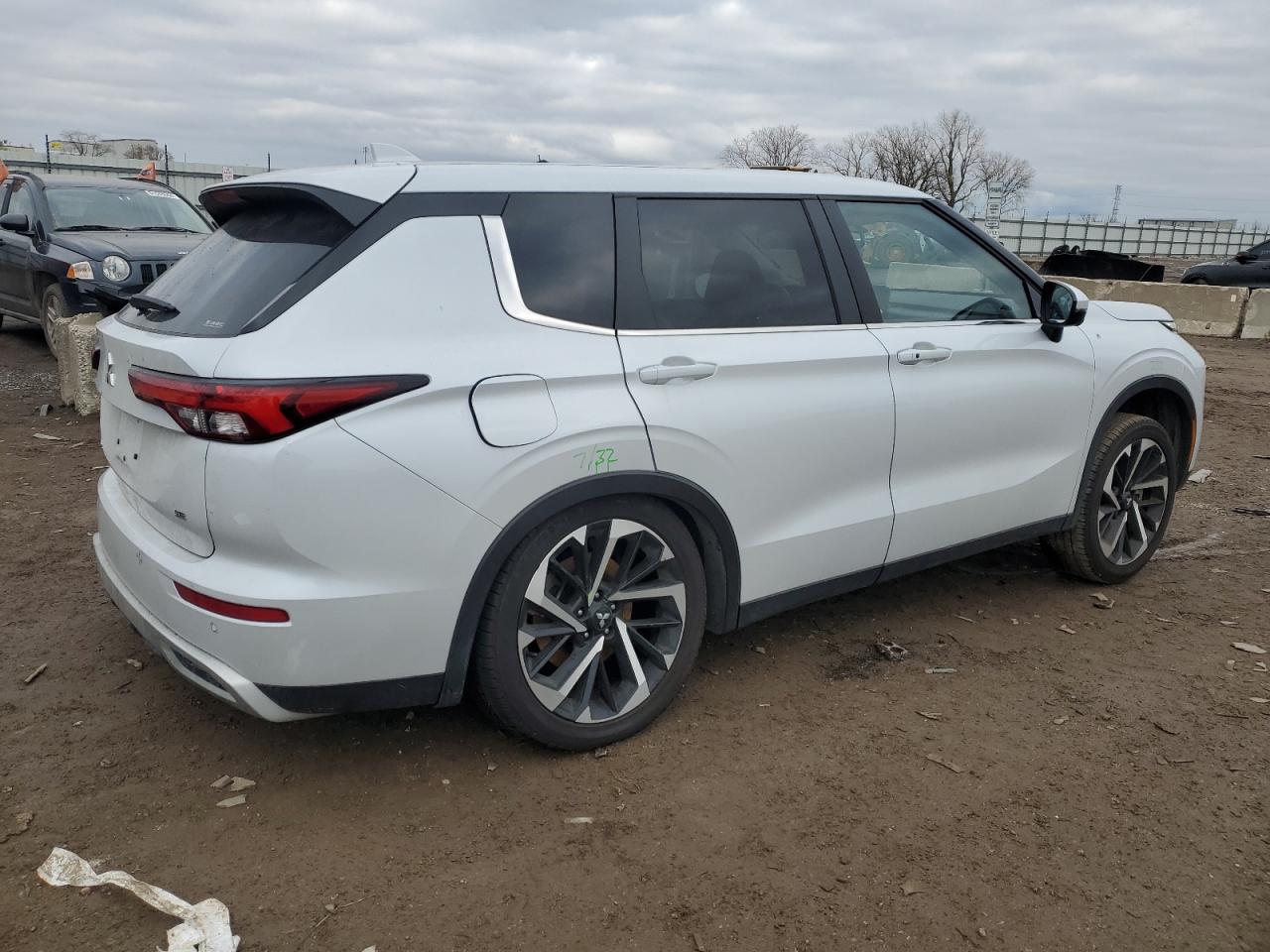 2024 MITSUBISHI OUTLANDER SE VIN:JA4J4VA87RZ020498