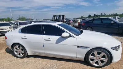 2016 Jaguar XE SAJAB4BN5GA915186 VIN:SAJAB4BN5GA915186