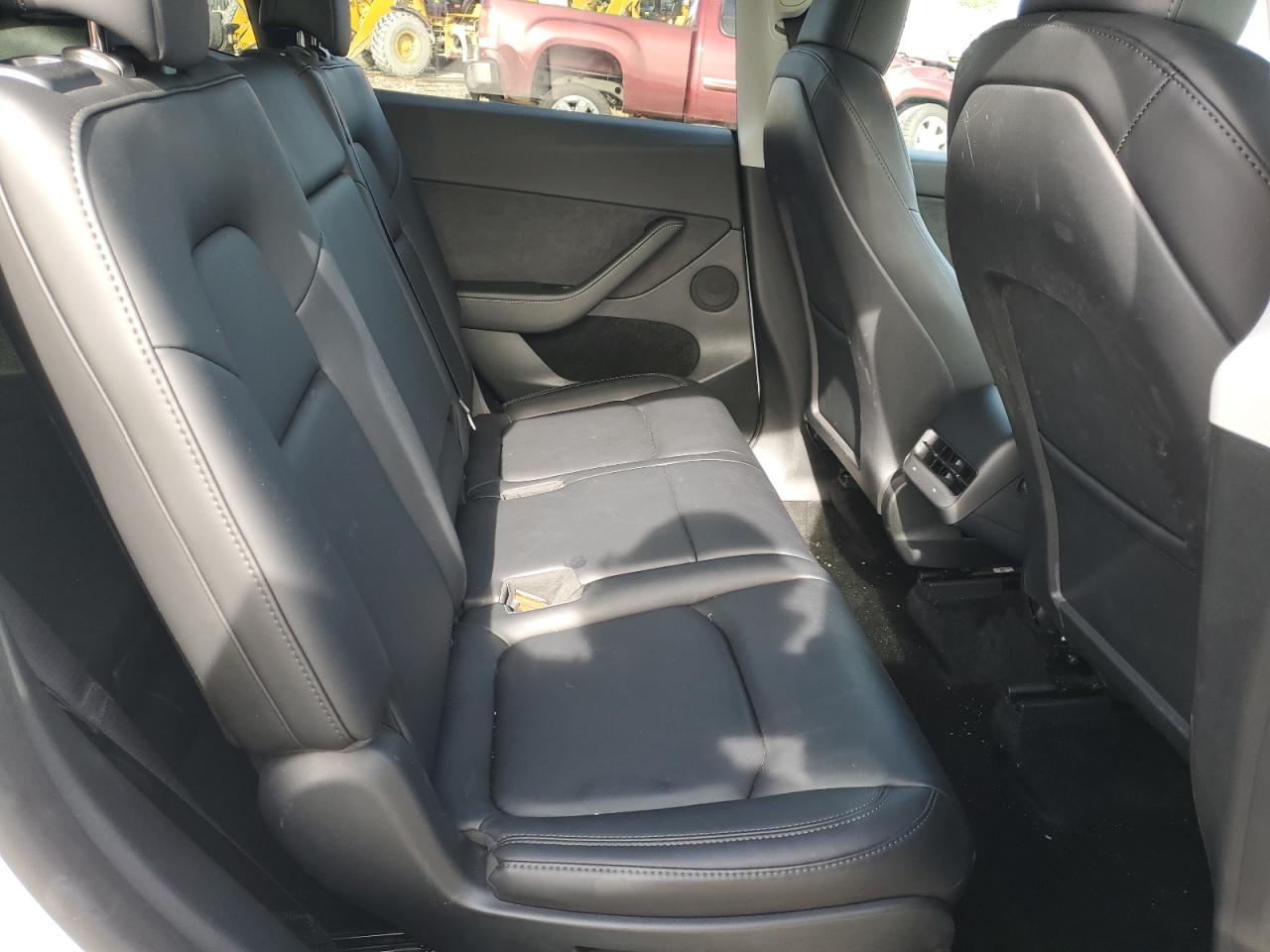 2023 TESLA MODEL Y  VIN:7SAYGAEE1PF830400