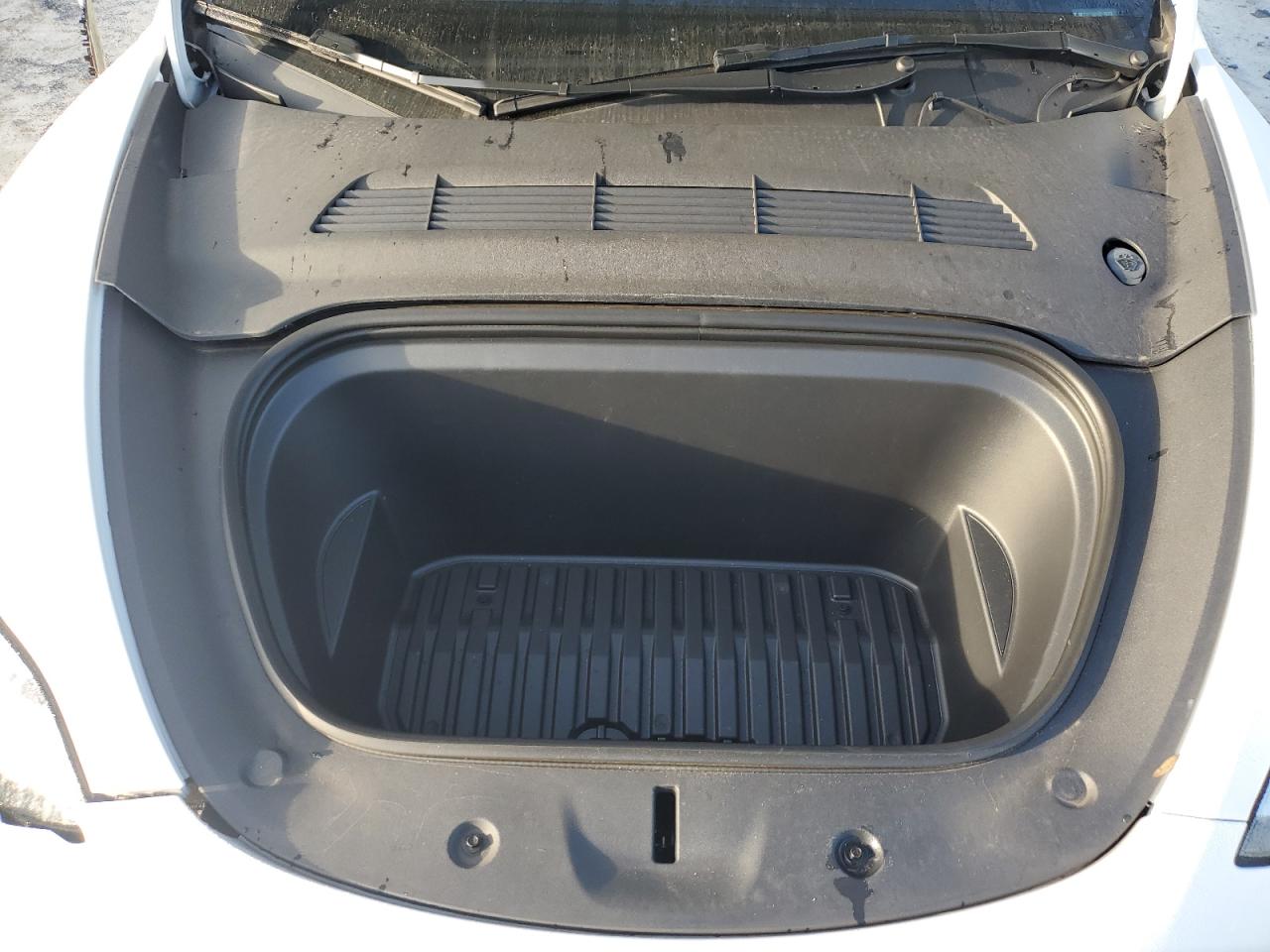 2023 TESLA MODEL Y  VIN:7SAYGDEEXPA118272