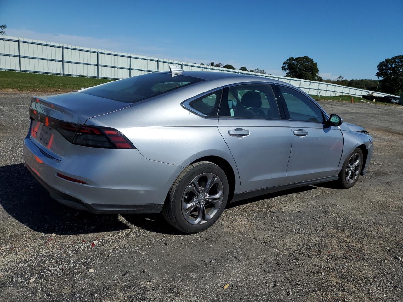 2023 HONDA ACCORD EX VIN:1HGCY1F3XPA001806