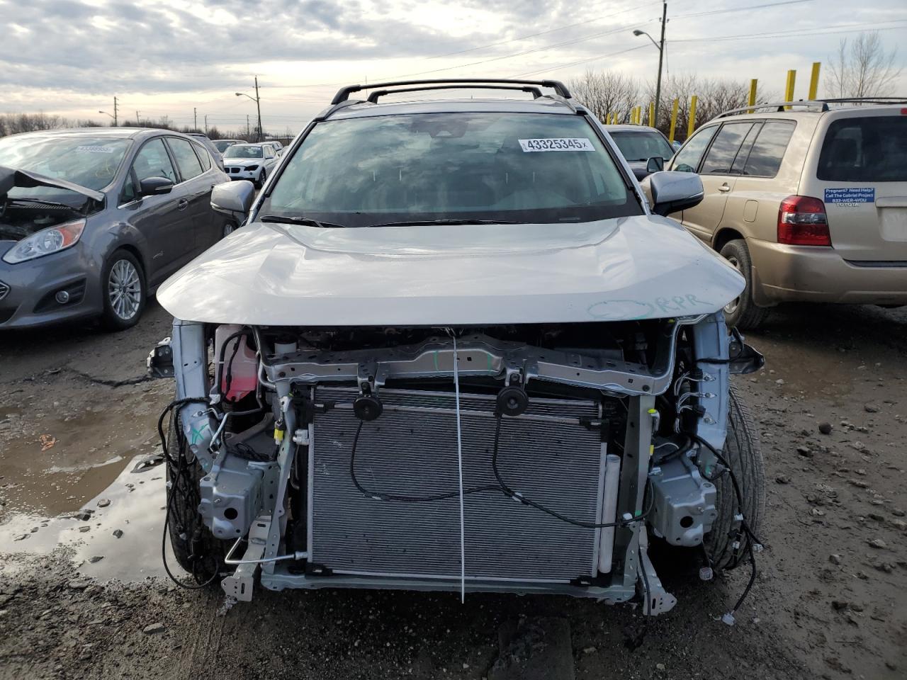 2024 TOYOTA RAV4 XLE VIN:2T3P1RFV3RW479994