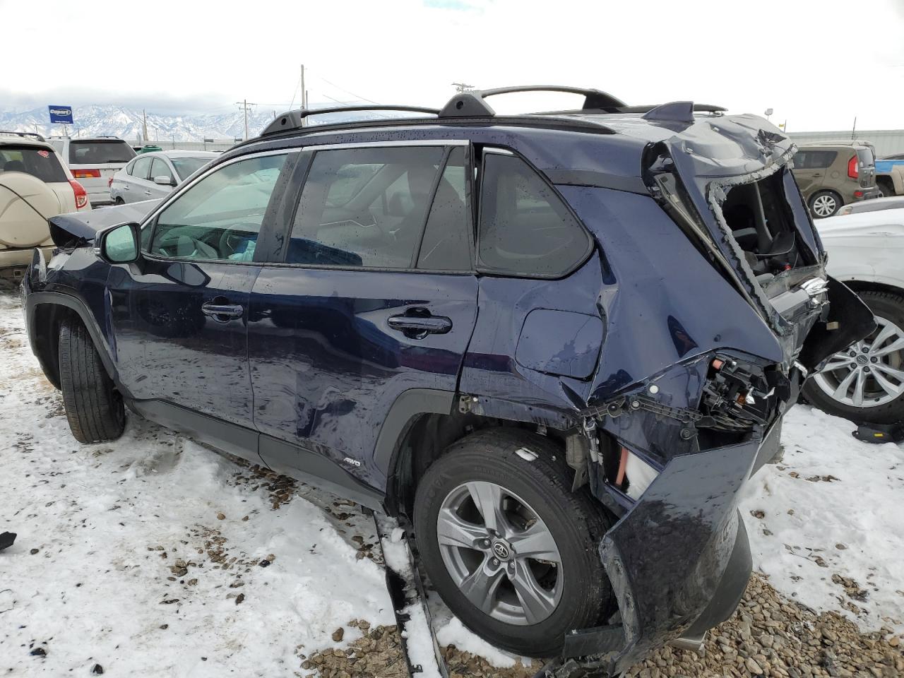 2022 TOYOTA RAV4 XLE VIN:4T3RWRFVXNU065356