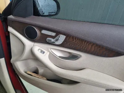 2018 Mercedes-Benz C 200 VIN: