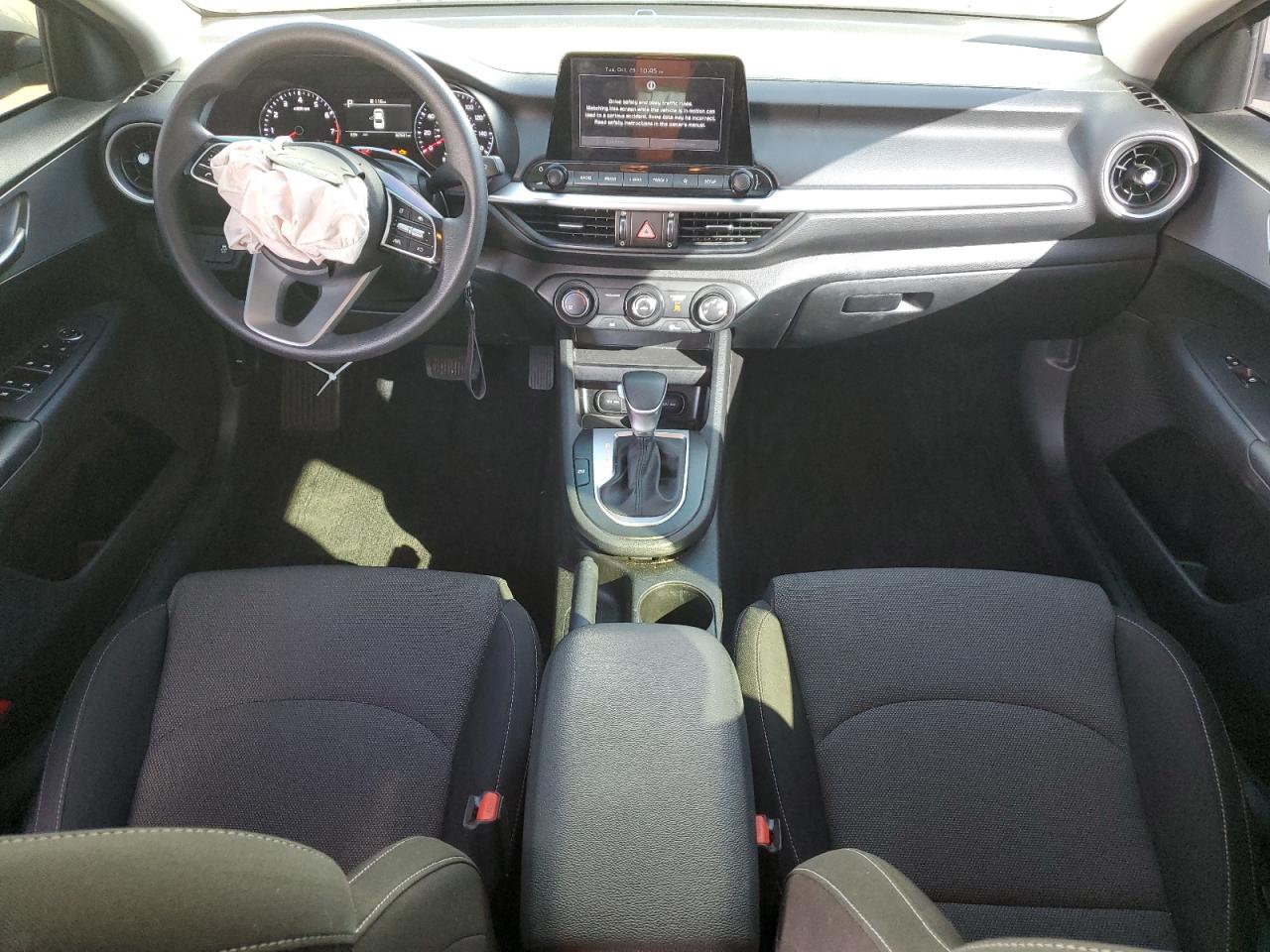 2022 KIA FORTE FE VIN:3KPF24AD2NE468825