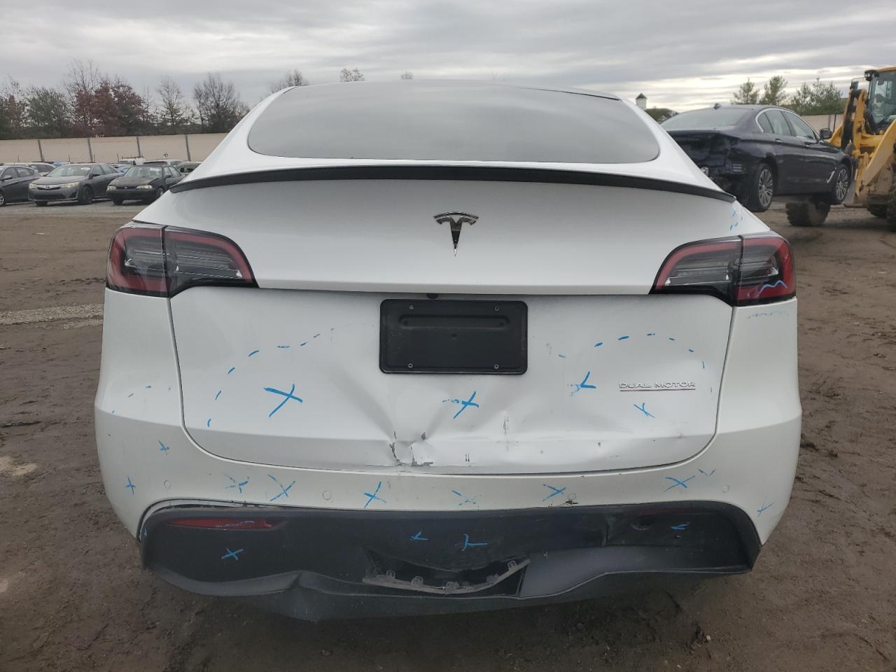 2023 TESLA MODEL Y  VIN:7SAYGDEF3PF589773