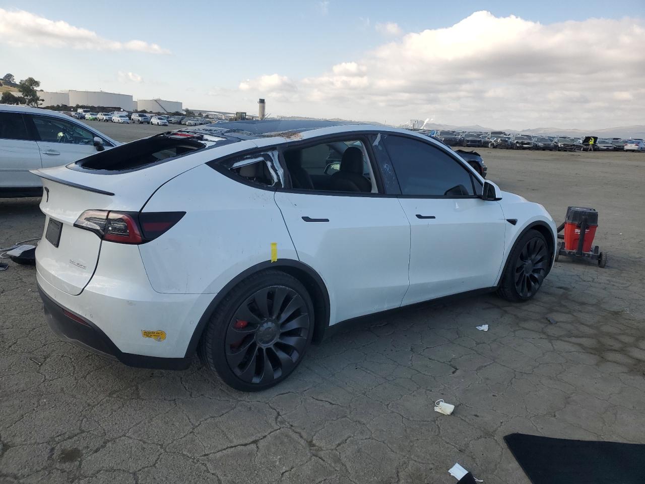 2022 TESLA MODEL Y  VIN:7SAYGDEF1NF342071