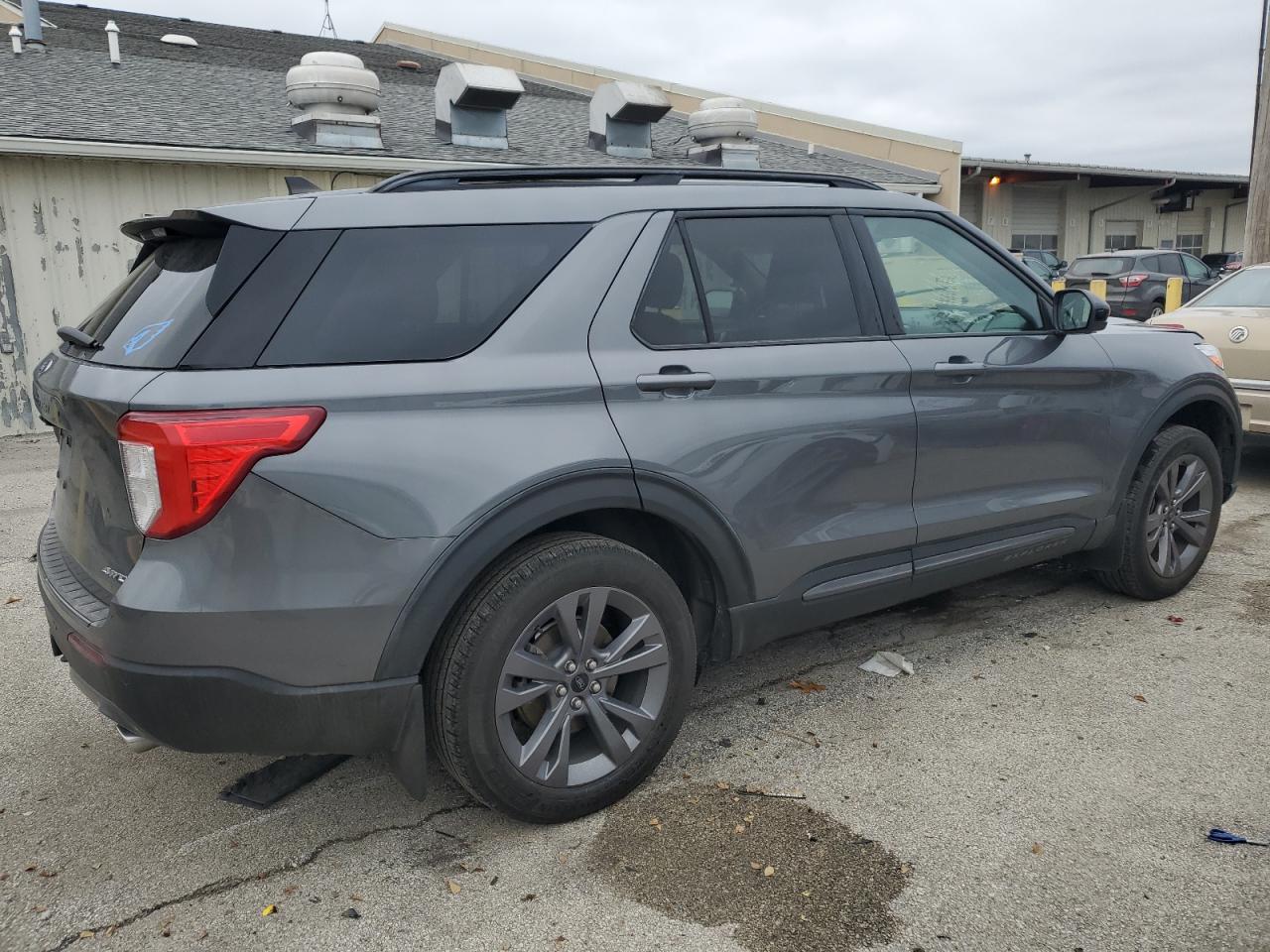 2022 FORD EXPLORER XLT VIN:1FMSK8DH5NGA44572