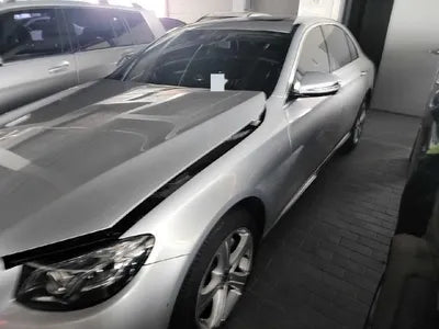 2017 Mercedes-Benz E 220 VIN: