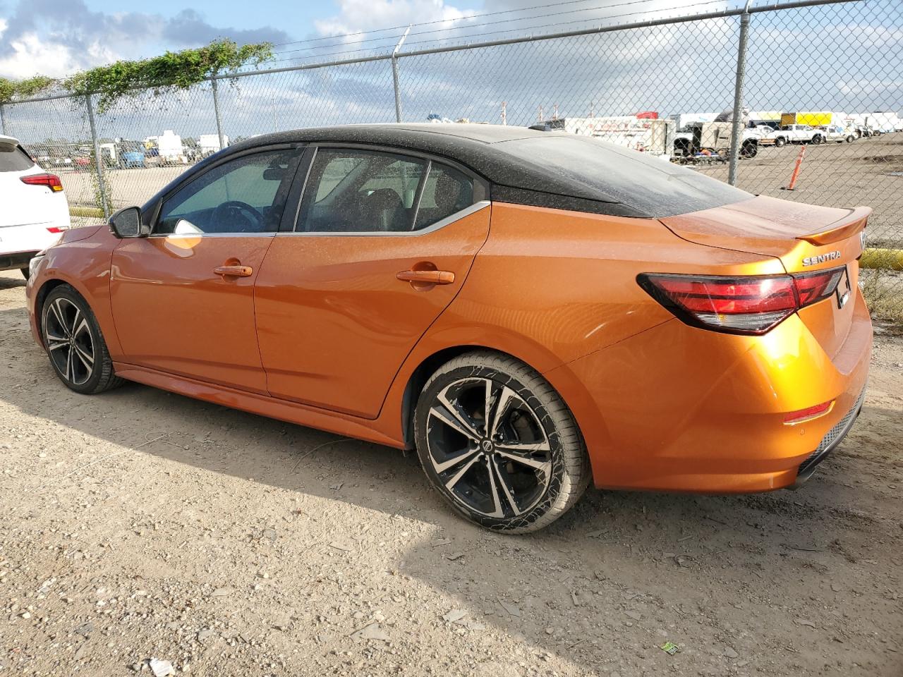 2022 NISSAN SENTRA SR VIN:3N1AB8DV9NY283808