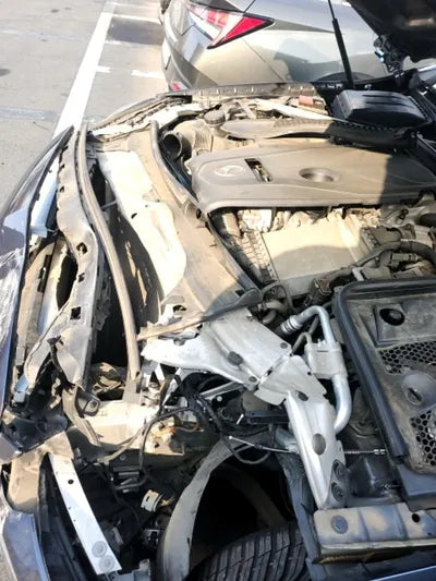 2015 Mercedes-Benz C 200 VIN: