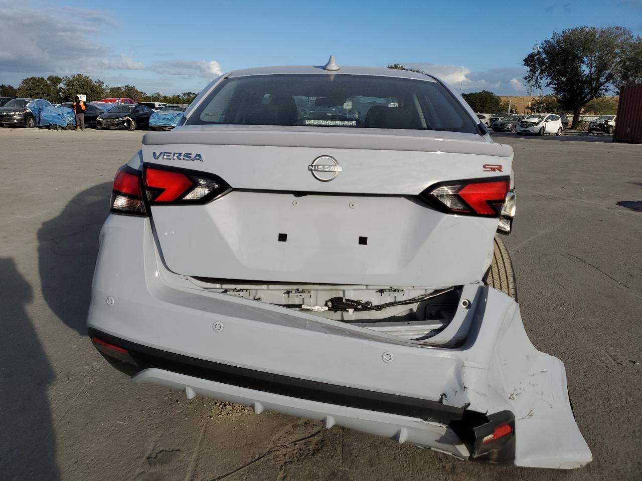 2024 NISSAN VERSA SR VIN:3N1CN8FV6RL855496