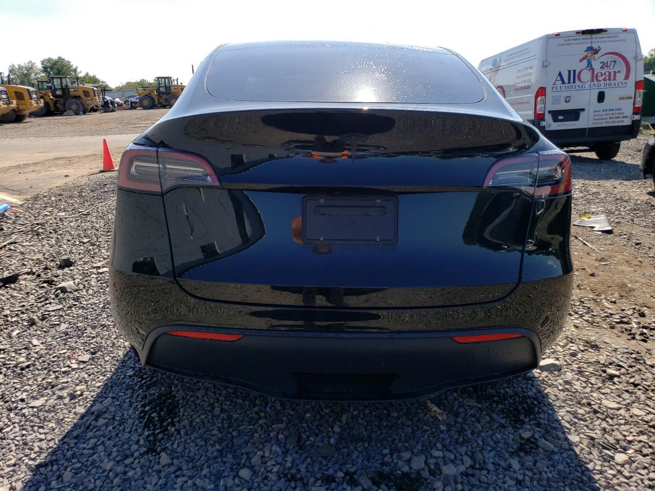 2022 TESLA MODEL Y  VIN:7SAYGDEE0NF322658