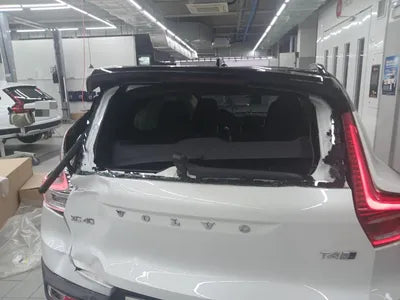 2019 Volvo XC40 VIN: