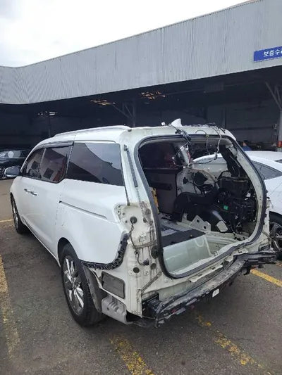 2016 Kia Carnival VIN: