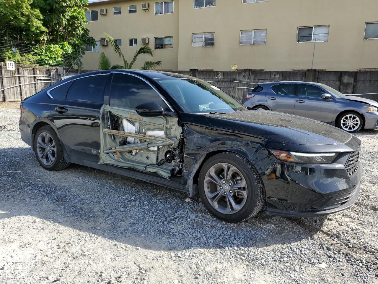 2024 HONDA ACCORD EX VIN:1HGCY1F31RA036995