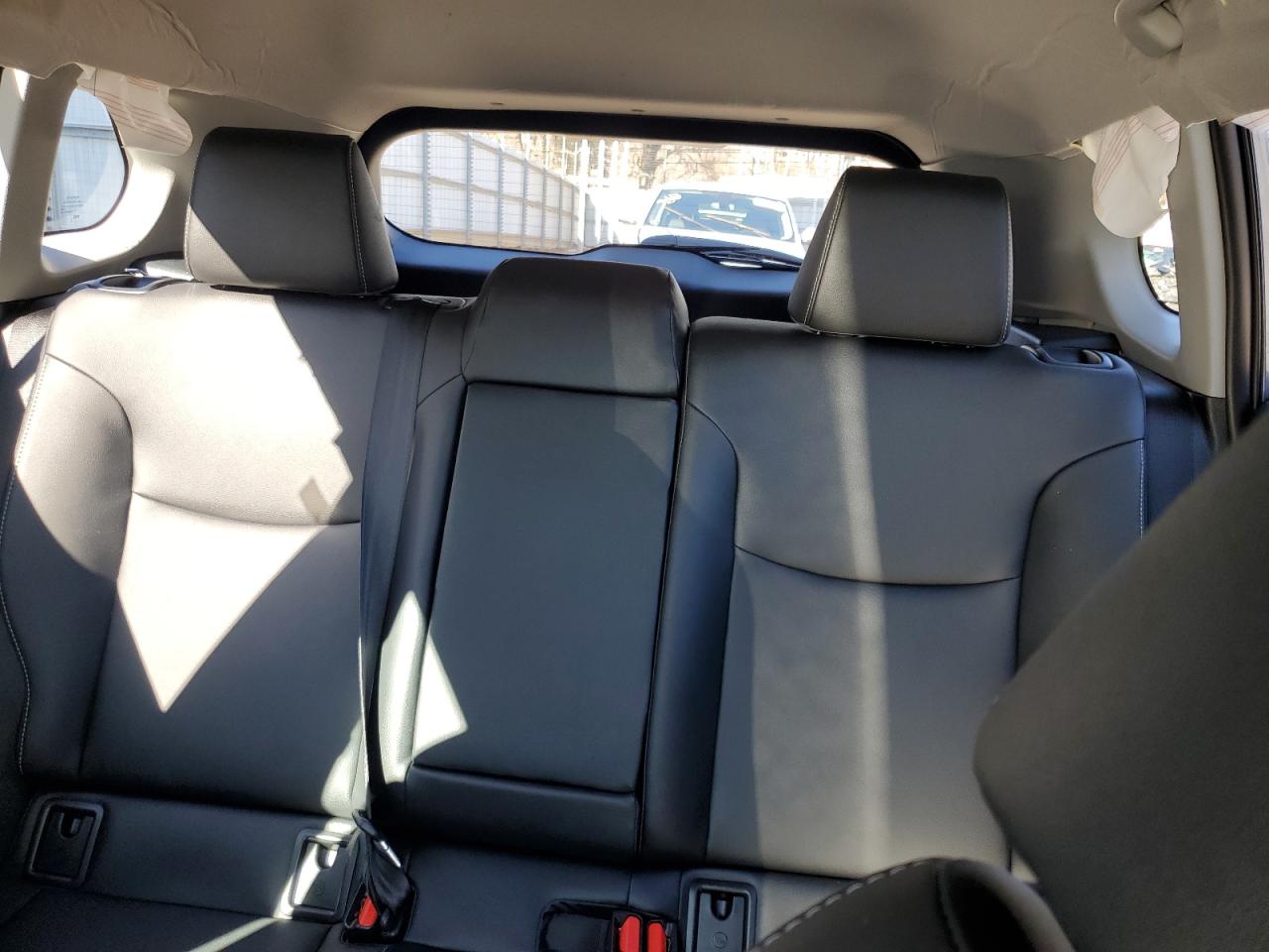 2023 TOYOTA COROLLA CROSS XLE VIN:7MUDAAAGXPV038137