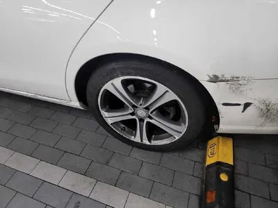 2016 Mercedes-Benz E 300 VIN: