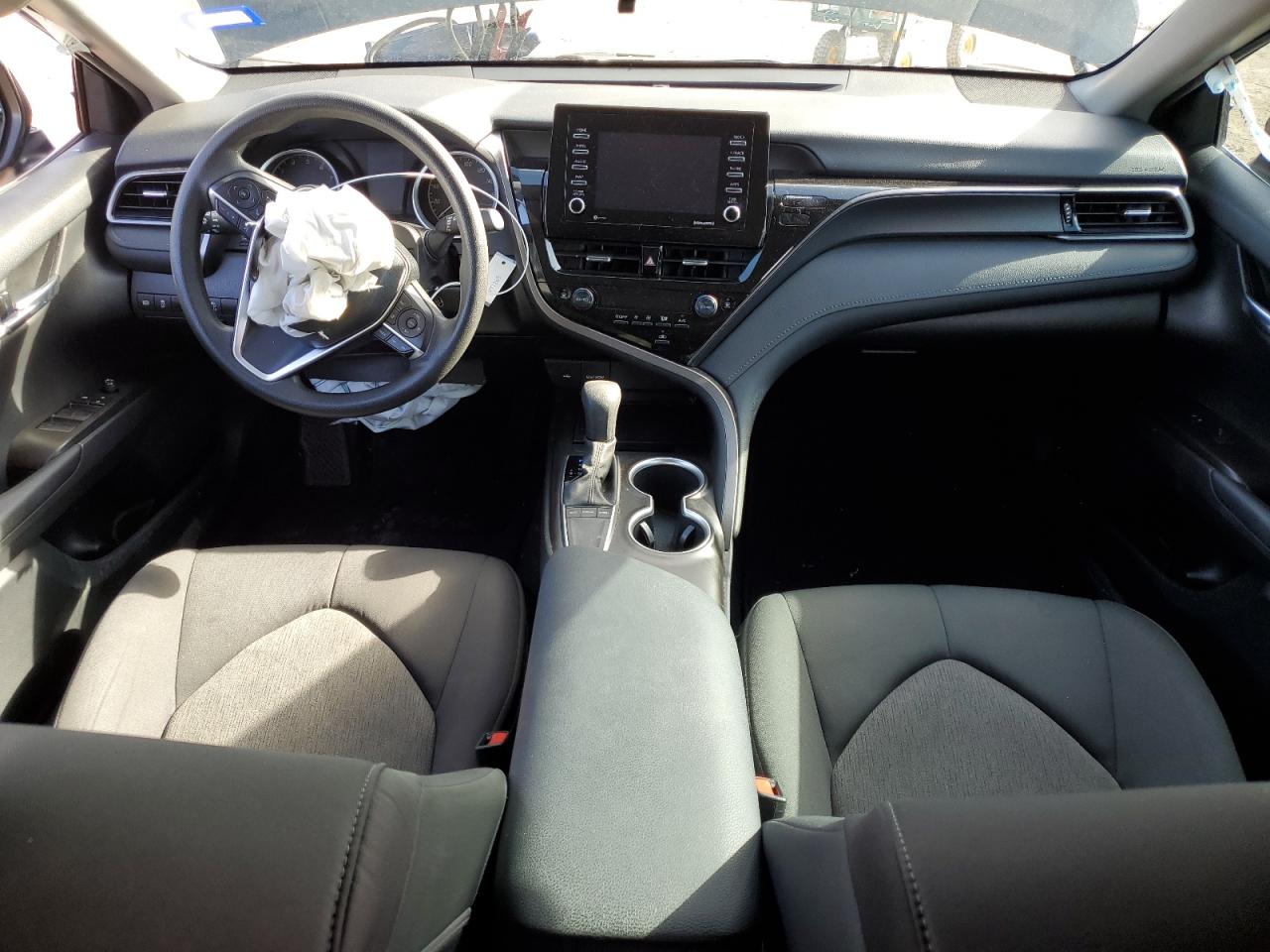 2022 TOYOTA CAMRY LE VIN:4T1C11AK1NU677263