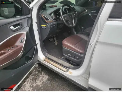 2017 Hyundai Santa FE KMHSW81XBJU785477 VIN:KMHSW81XBJU785477